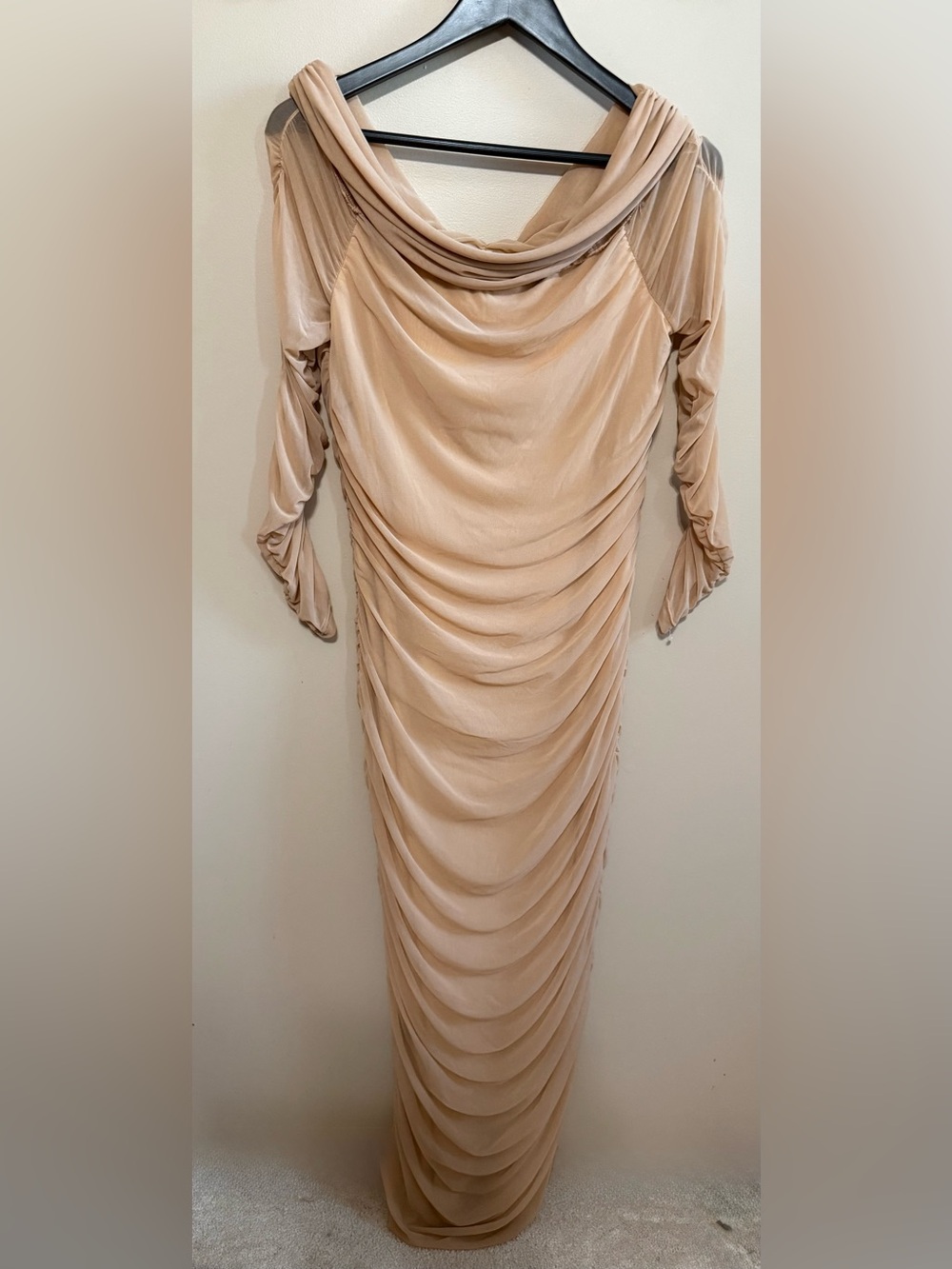 LN Pretty Garden Chic Draped Long Sleeve Women’s Gown in Nude Sz L